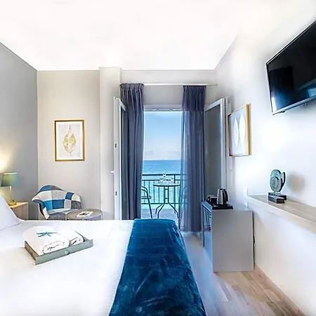 Riviera 4*